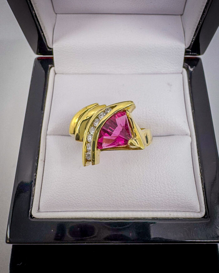 24K Yellow Gold Ruby Ring - Image 2