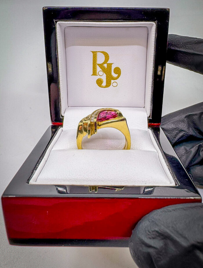 24K Yellow Gold Ruby Ring - Image 3